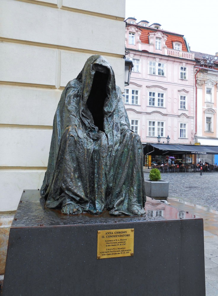 Mozart Statue in Prague 